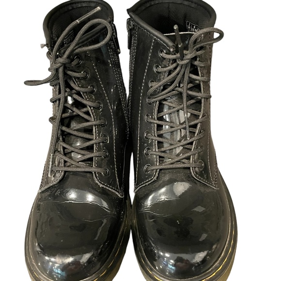 Dr. Martens Lace up Boots Black Patent leather - Picture 3 of 7
